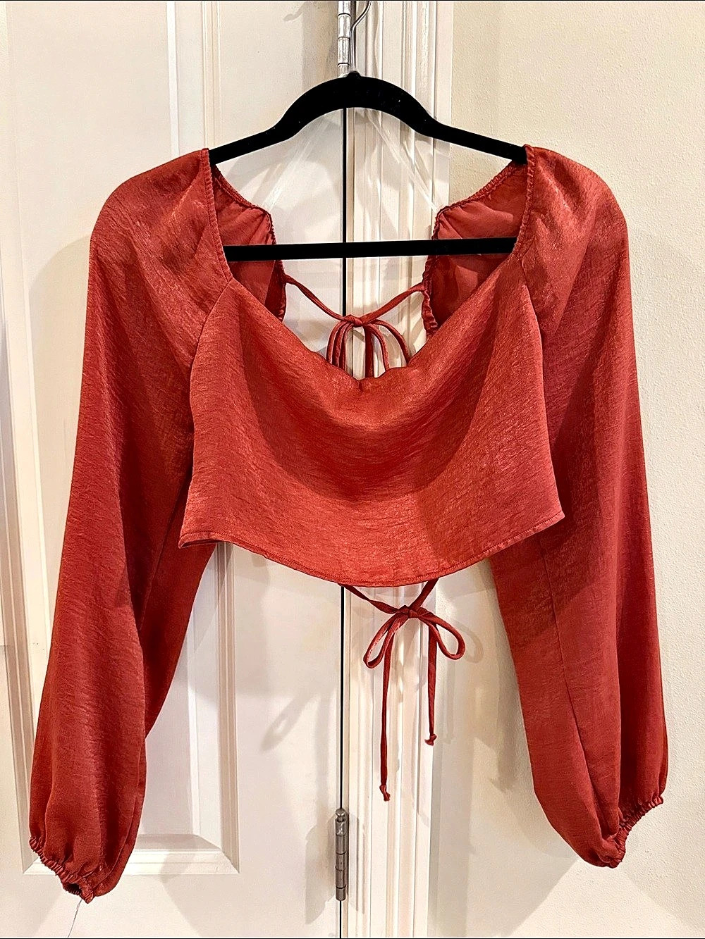 Cropped Long Sleeve Top Like New